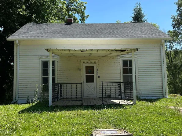 509 5th St, Peru, NE 68421
