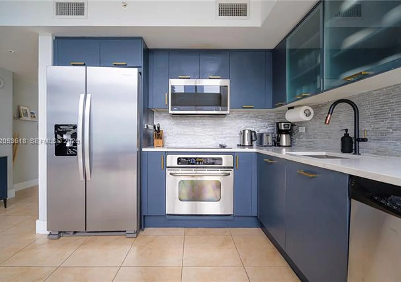 41 SE 5th St cu-2102, Miami, FL 33131 — Photo 1