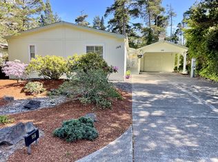 146 42nd Way, Florence, OR 97439