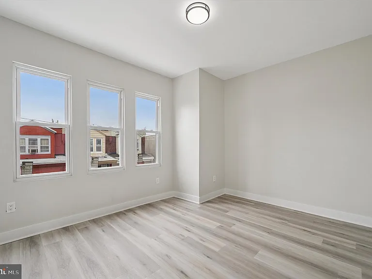 6055 Allman St — Photo 14