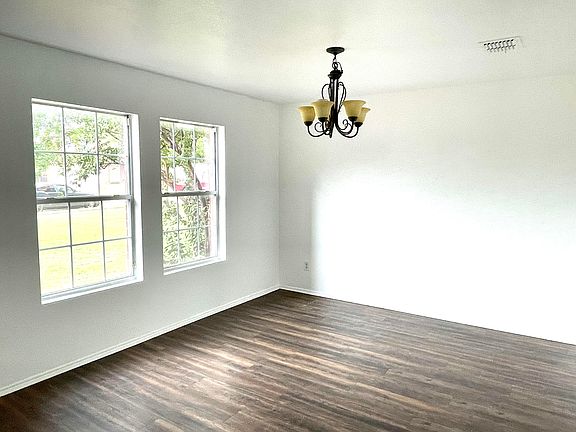 5th image of 12413 Arbor Lake Rd
