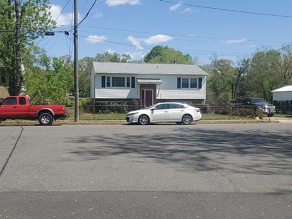 4th image of 17805 Lyda Ln