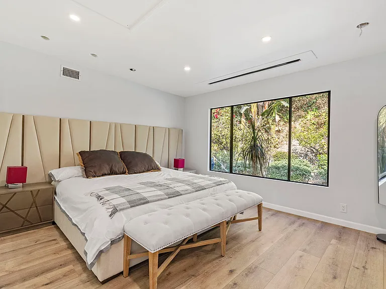 9213 Warbler Pl — Photo 29