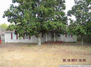 1492 Peavine Rd, Coldwater, MS 38618