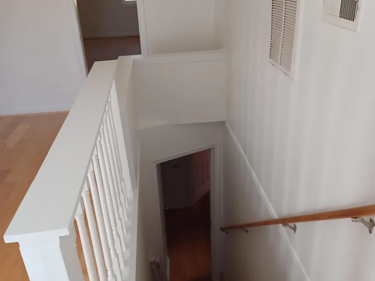 1407 Carter St — Photo 17