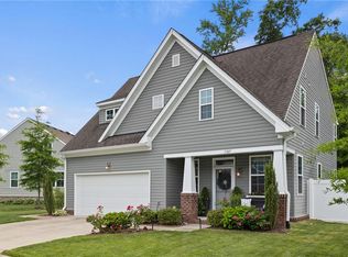 1307 Copper Knoll Ln, Chesapeake, VA 23320