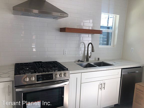 2nd image of 4225 Dawes St