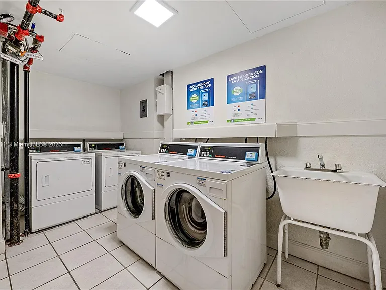 4001 S Ocean Dr #2 — Photo 30