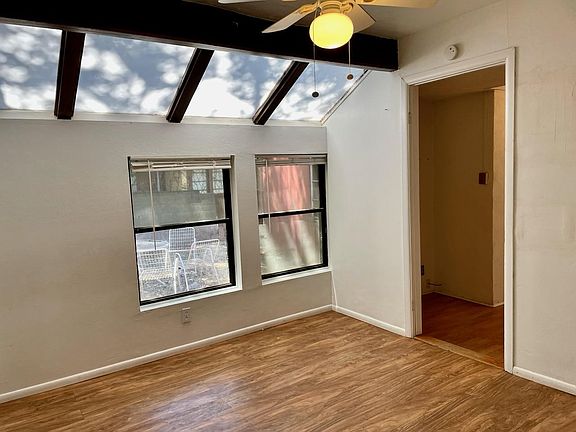 5th image of 420CASITA Columbia Dr SE