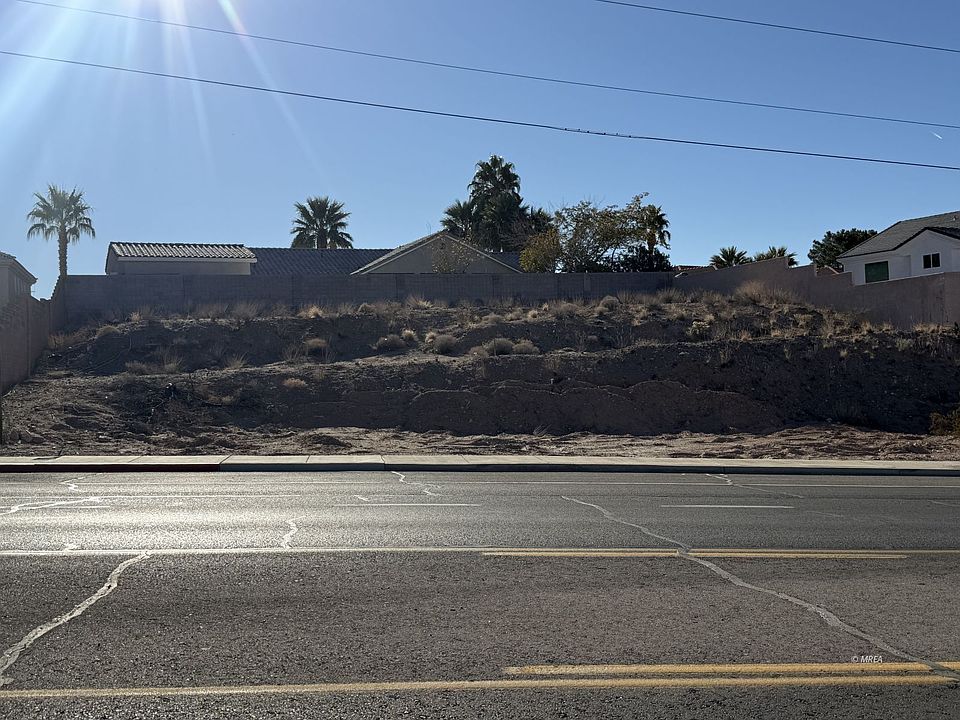 1st image of 926 Hillside Dr
