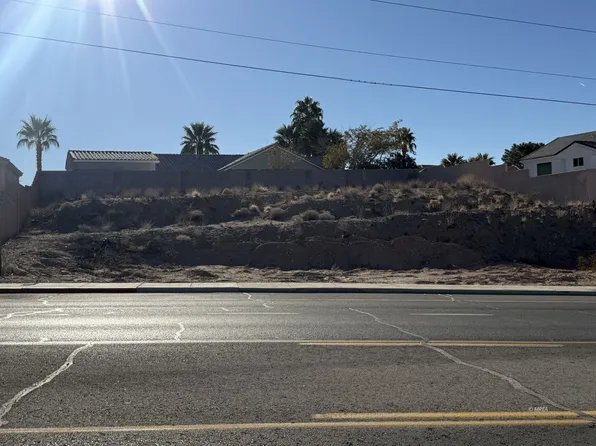 926 Hillside Dr, Mesquite, NV 89027