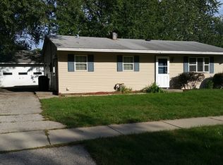 7809 Randy Rd, Machesney Park, IL 61115