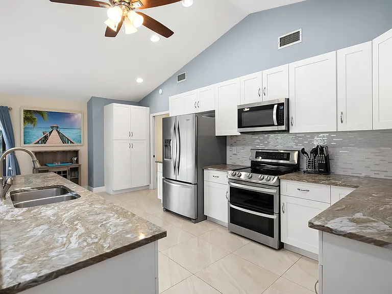 3540 Gulf Harbor Ct — Photo 14