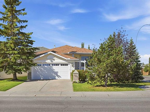 2nd image of 184 SE Arbour Lake Way NW