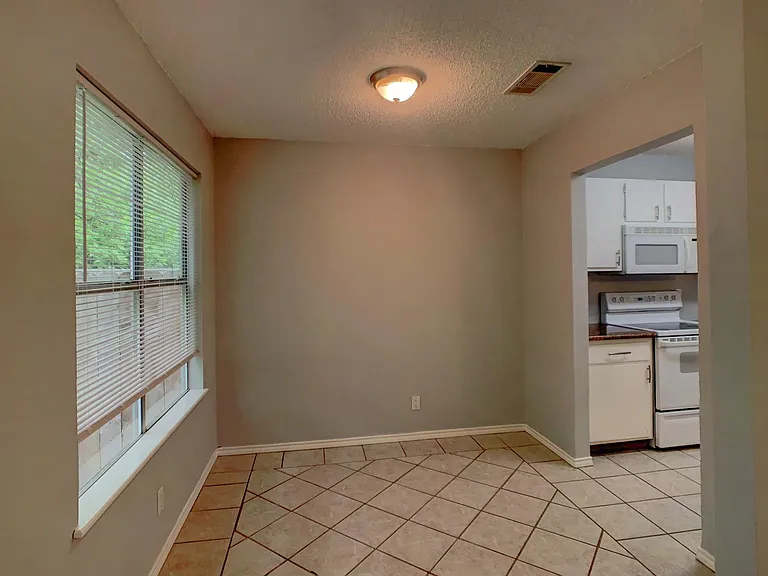 13206 Saxby Ct #A — Photo 5
