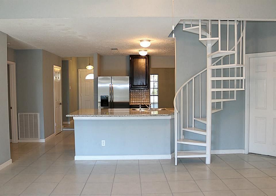1st image of 22627 Braken Manor Ln
