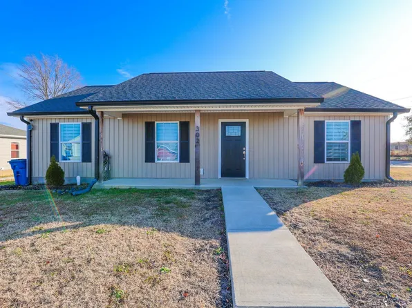 302 N 5th St, Mayfield, KY 42066