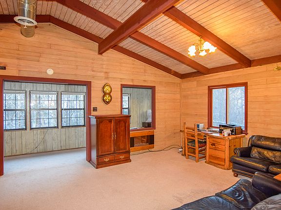3rd image of 1257 Alpine Dr