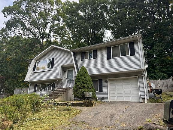 2nd image of 101 Spring Brook Rd