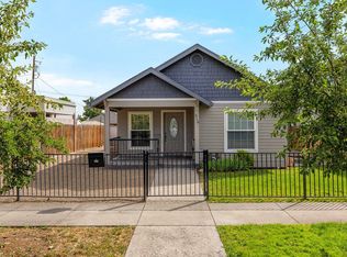 319 S Ivy St, Medford, OR 97501