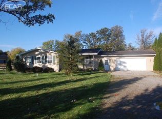 8122 Seymour Rd, Gaines, MI 48436