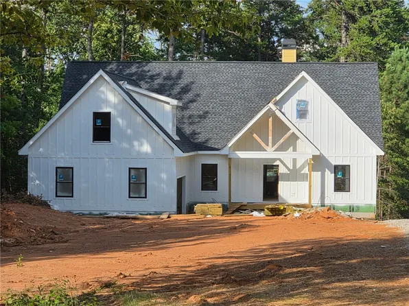 107 Abaco Ln, Seneca, SC 29672
