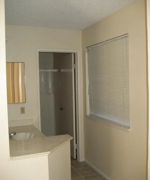 1142 Minerva Ct — Photo 7