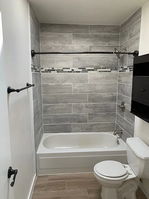 2 bed, 850 sqft, $1,840 — Photo 2