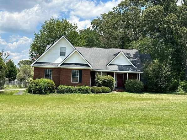 1403 Buckingham Ct, Statesboro, GA 30461