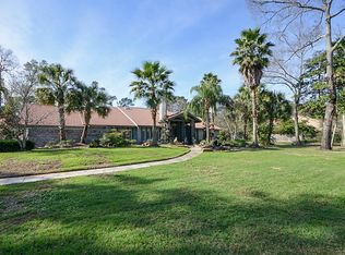 2007 Golden Pond Dr, Kingwood, TX 77345