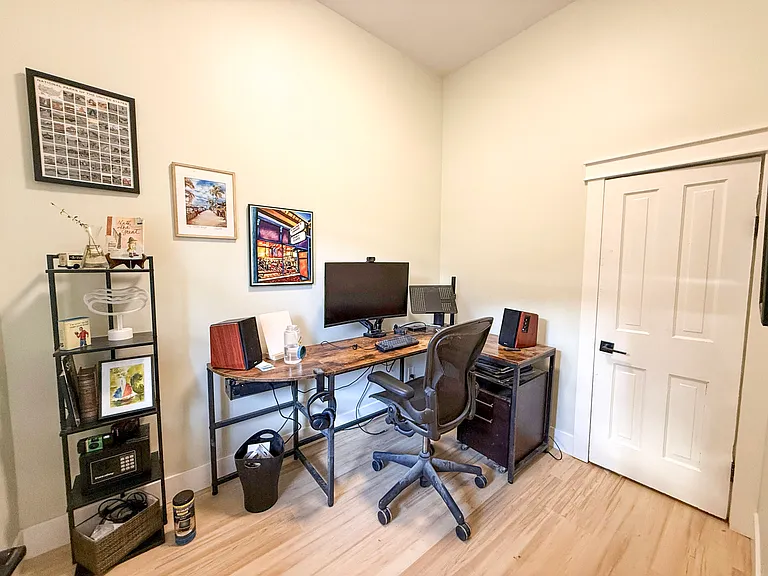 1508 N Artesian Ave #1R — Photo 5