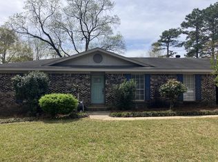 522 Yellow Pine Dr, Petal, MS 39465