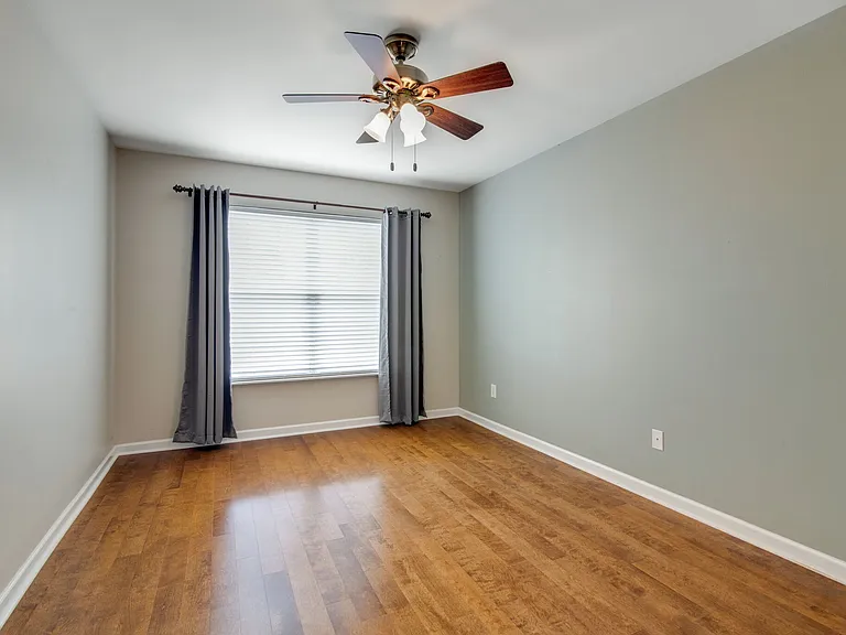 7802 Kemberton Dr W — Photo 15