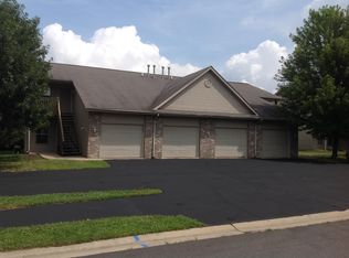 4945 Pine Meadow Pkwy #2, Loves Park, IL 61111