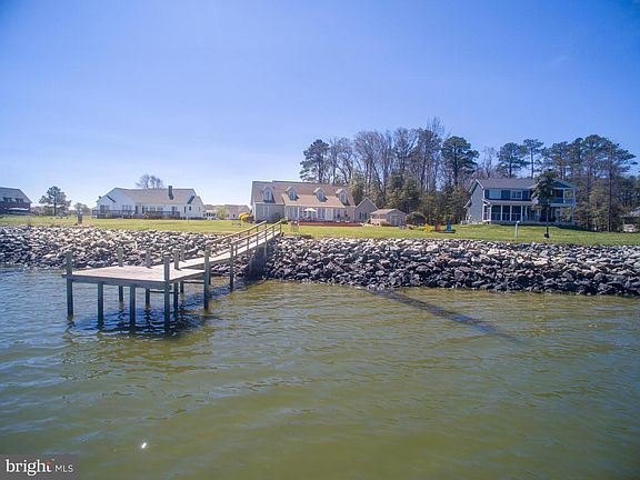 3rd image of 54 Windjammer Ct