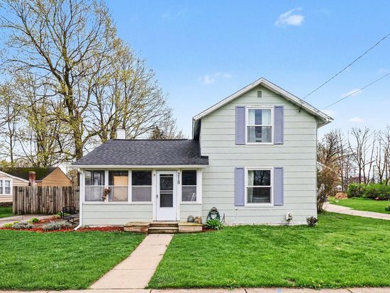 218 E Vienna St, Schoolcraft, MI 49087