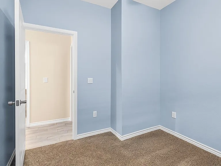 286 Westchase — Photo 17