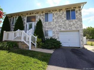 163 Village Dr, Barnegat, NJ 08005