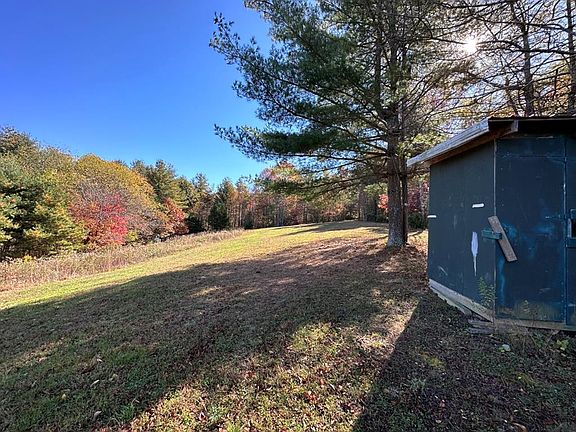 4th image of 372 Penbrook Ln