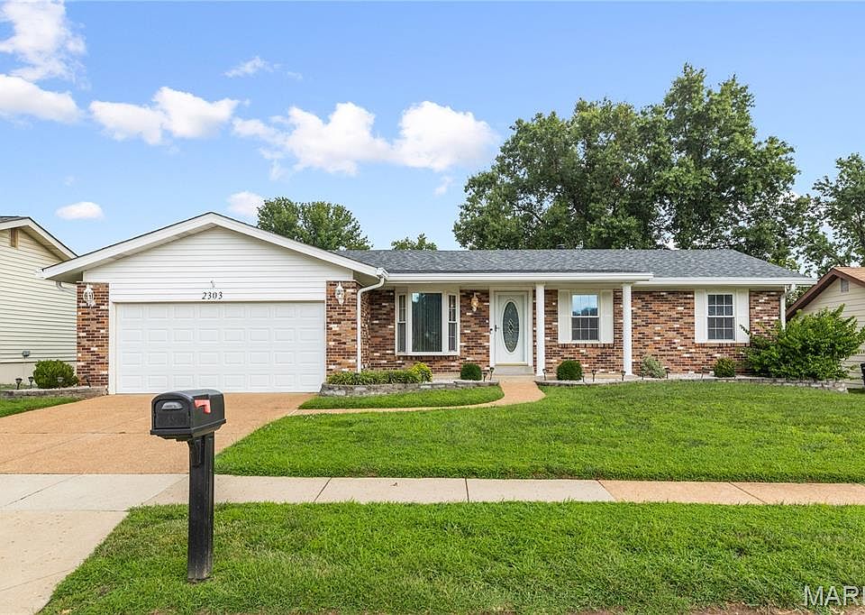 1st image of 2303 Broken Horse Ln