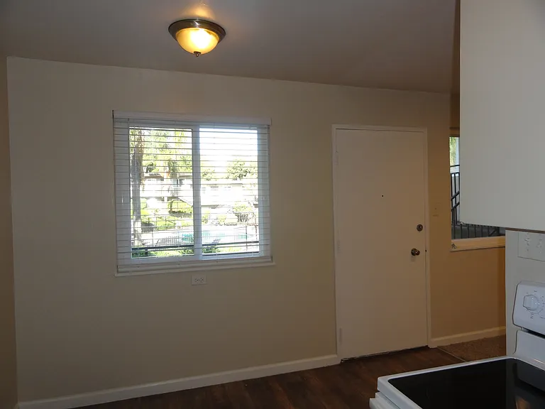 Marin Royal Apartments LLC — Photo 41
