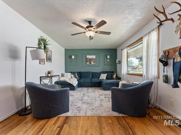 845 E 16 N, Mountain Home, ID 83647
