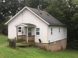 138 Main St, Panama, IL 62077