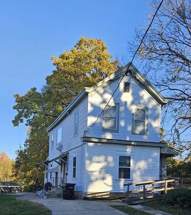 1st image of 5637 Abbottsford St