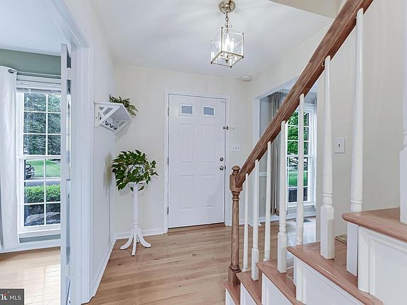 4th image of 13109 Laneview Ct