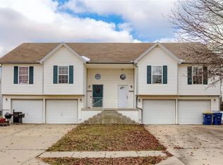 15006 Kelly Dr, Smithville, MO 64089