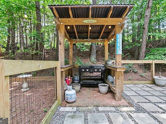 5th image of 5002 Bee Tree Rd SE