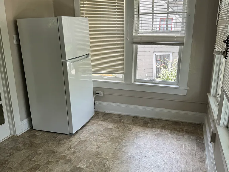 783 Frederica St NE #3 — Photo 5