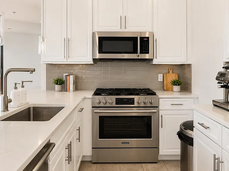 415 Newark St #Penthouse 2 — Photo 6