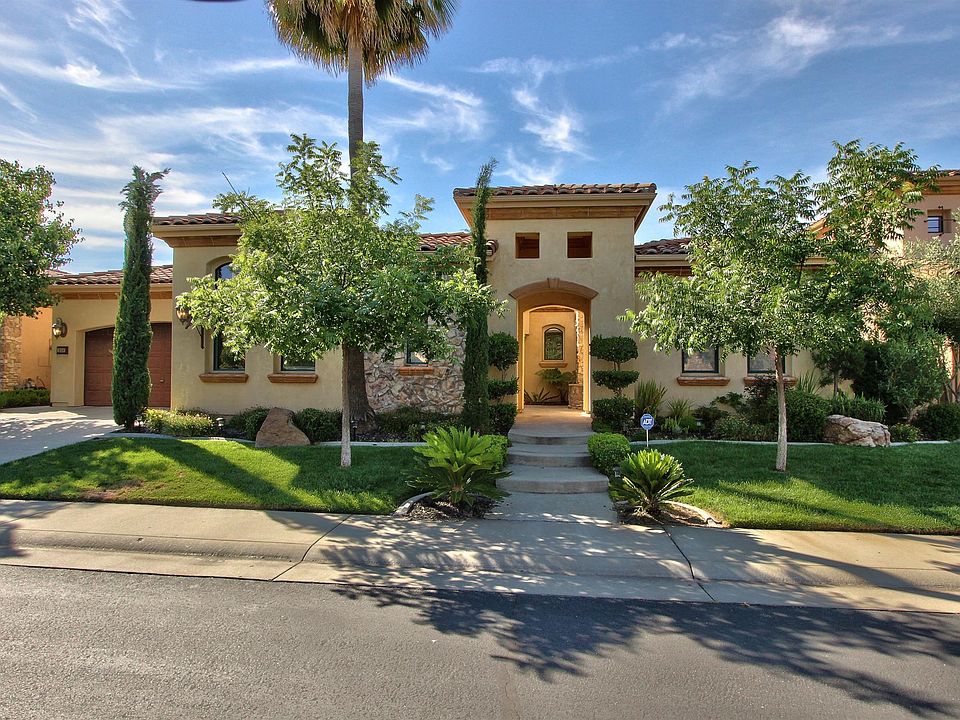 1st image of 1664 Calabria Way